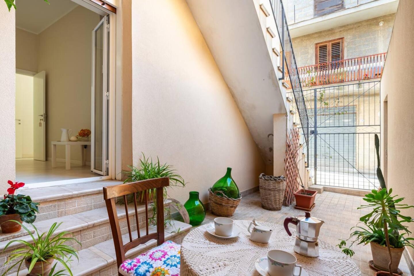 Casa Pinu Appartement San Michele di Ganzaria Buitenkant foto